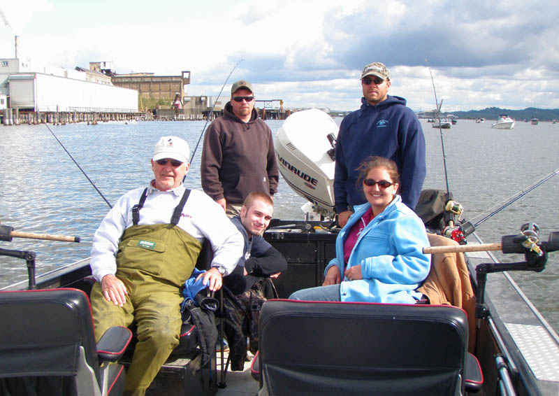 10-03-09 Team eyeFISH hits Hoquiam.jpg 10-03-09 Team eyeFISH hits Hoquiam.jpg